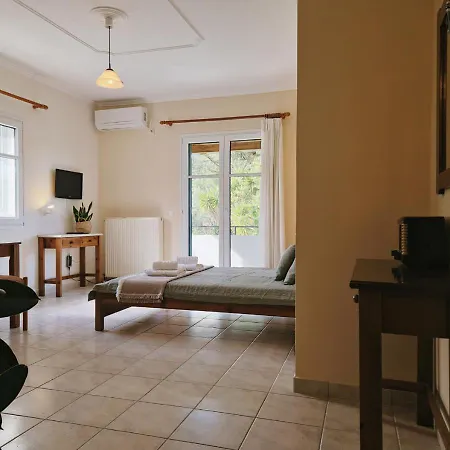 Apartman Lontza Studio's Peaceful And Secluded Pinakohóri