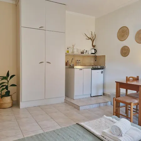 Lontza Studio's Peaceful And Secluded Apartman