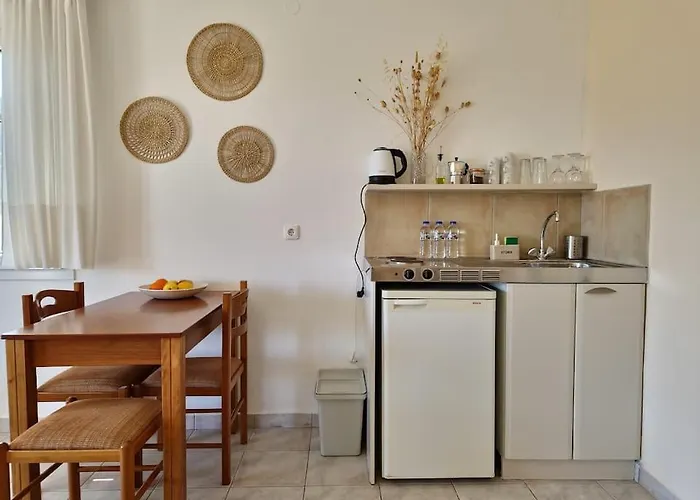 Lontza Studio's Peaceful And Secluded * Pinakokhorion