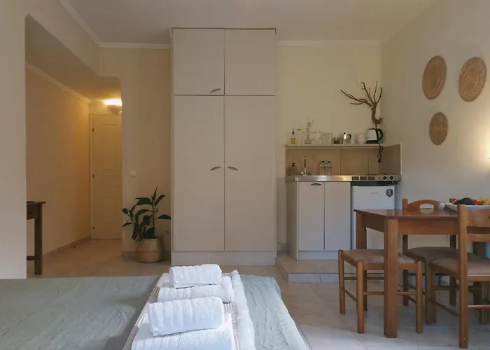 Lägenhet Lontza Studio's Peaceful And Secluded *