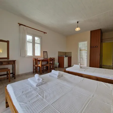 Lontza Studio'S Peaceful And Secluded Pinakokhorion