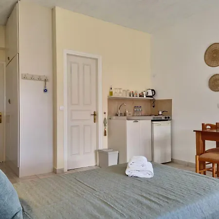 Lontza Studio's Peaceful And Secluded Pinakokhorion