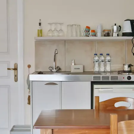 Lontza Studio's Peaceful And Secluded Apartment Pinakokhorion